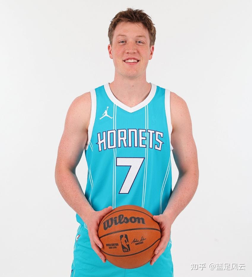 国际比赛日夏洛特黄蜂备战NBA季后赛，伤情更新细节曝光，悬念犹存，训练强度明显提升的简单介绍