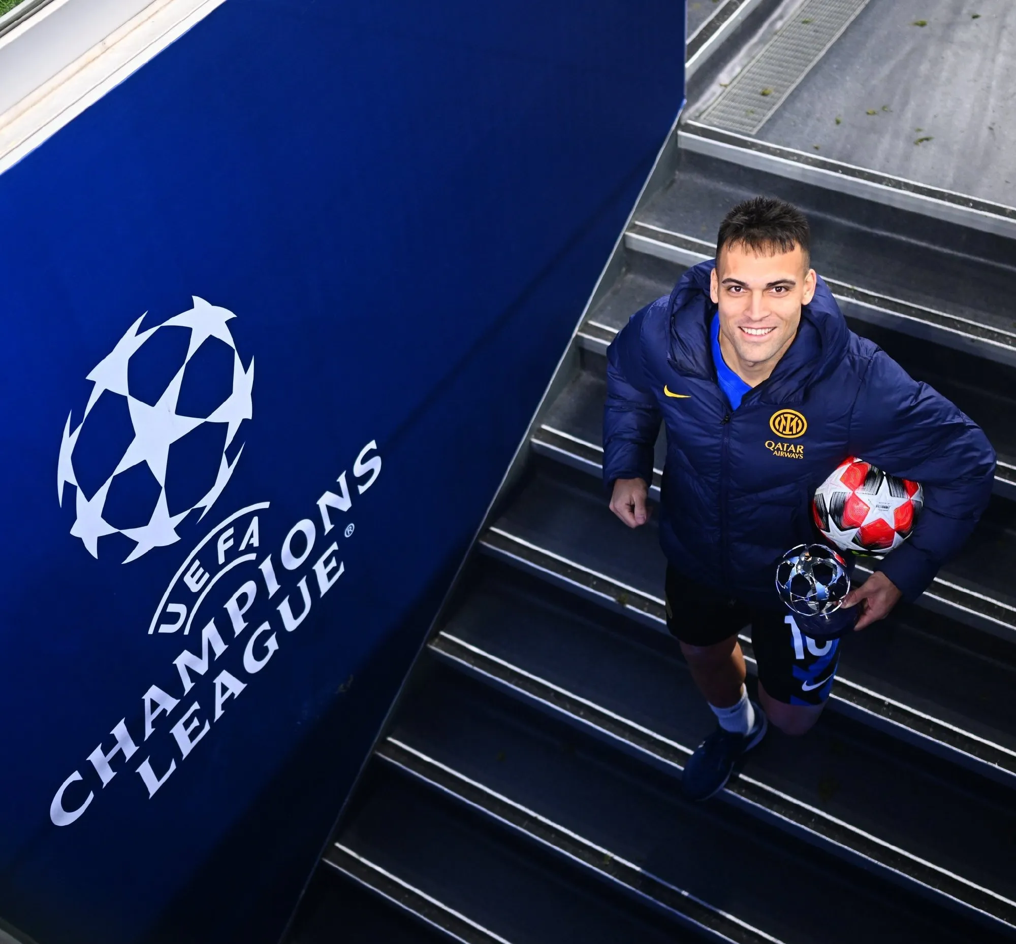 包含欧篮联赛前再迎强敌，费耶诺德临场应变，主帅态度——底气十足，训练强度明显提升的词条