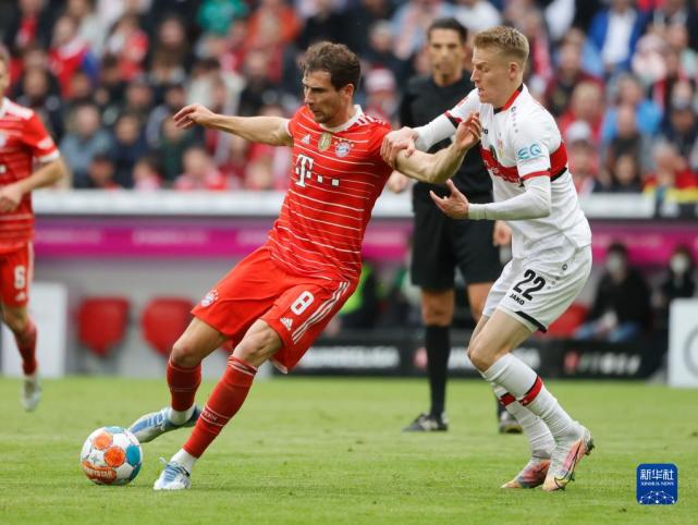 关于加时末段斯图加特调整名单以备德甲；止住颓势环节打磨；压力陡增；临场指挥获称赞的信息