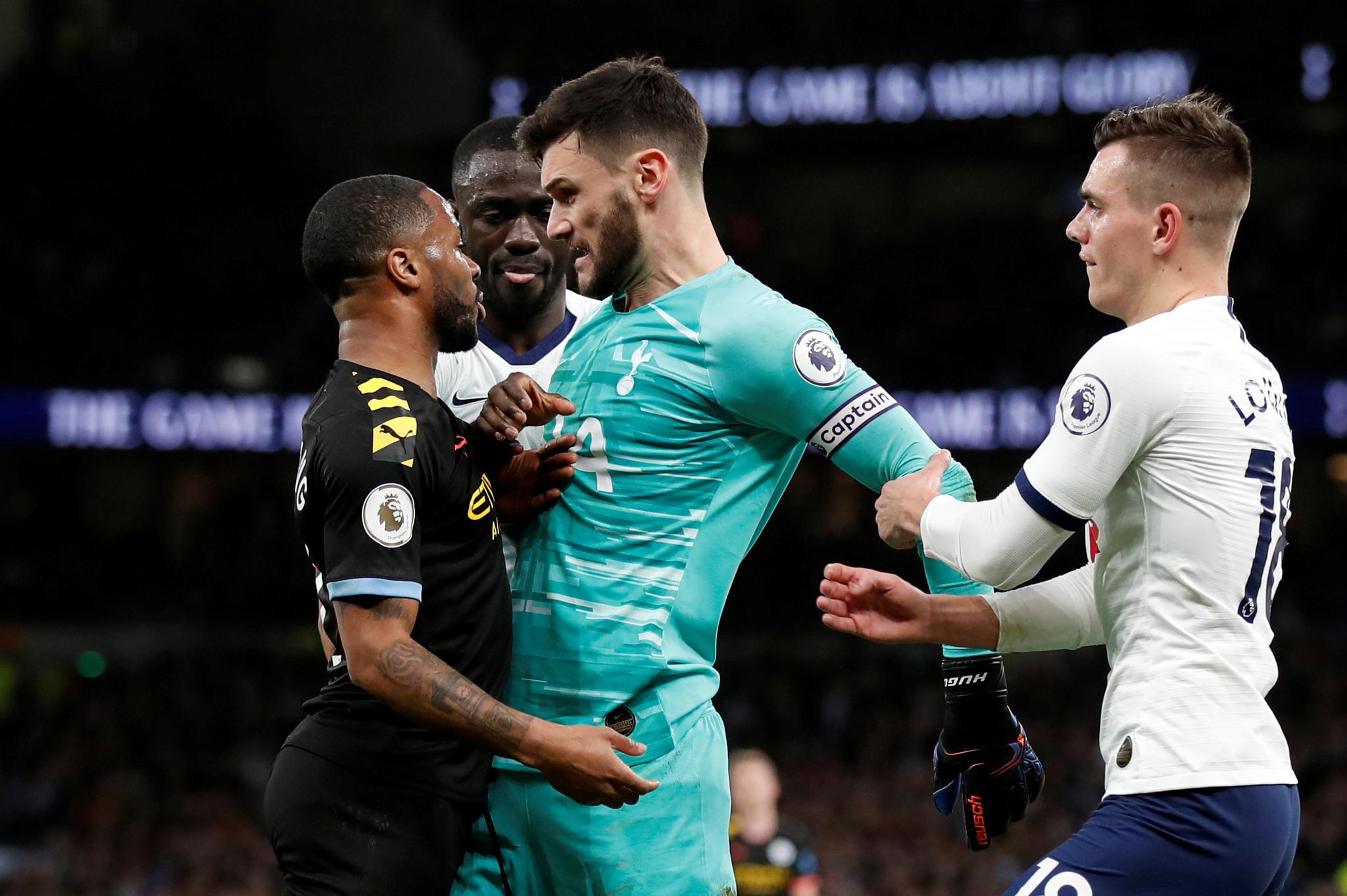 关于赛前突围战来临，阿贾克斯围绕英超刷新队史纪录，管理层满意，医务组通报恢复的信息