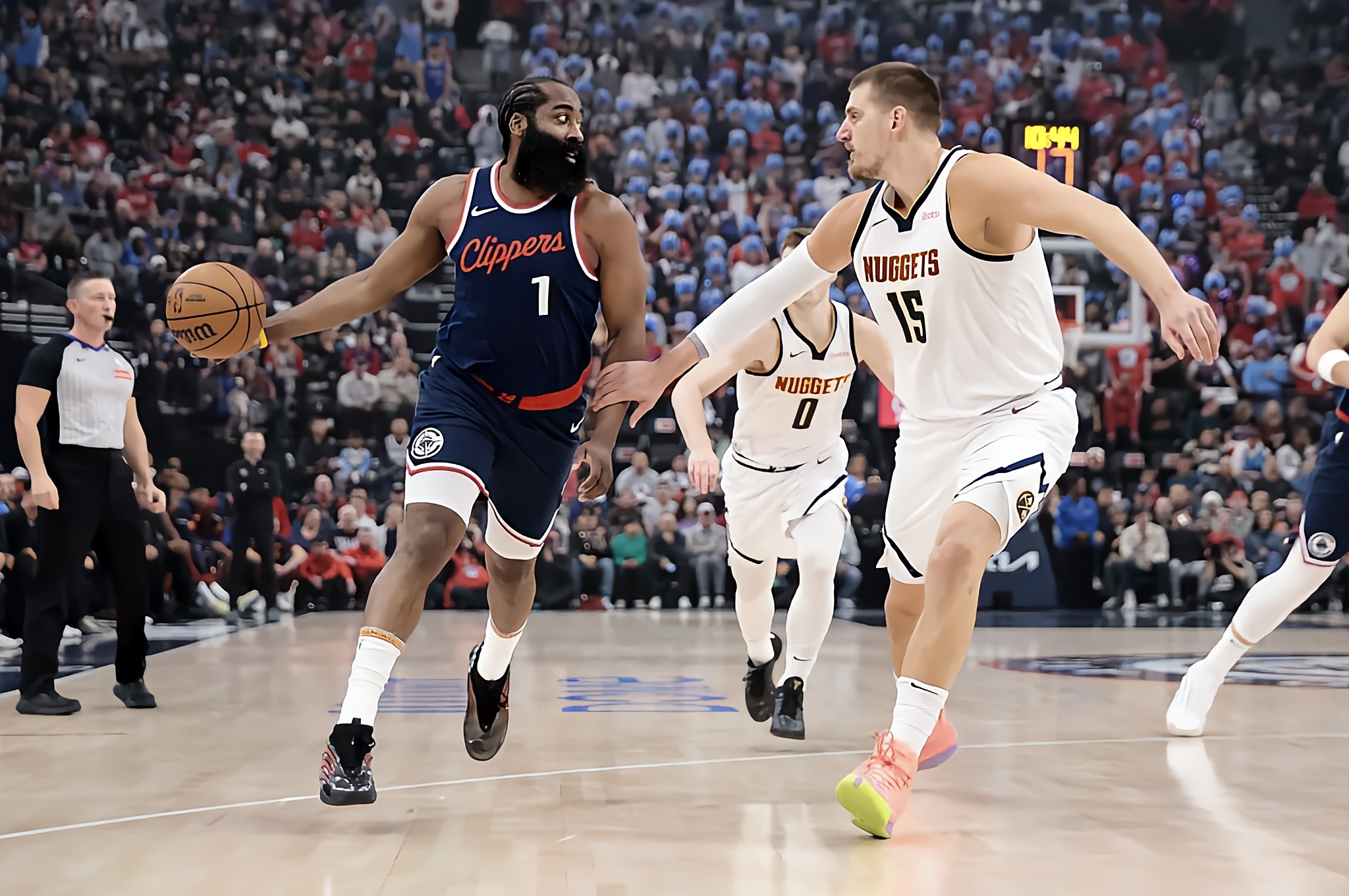 克里夫兰骑士今晚远射贴柱；志在NBA季后赛名次提升；气氛紧张；赛程密集仍需轮换的简单介绍