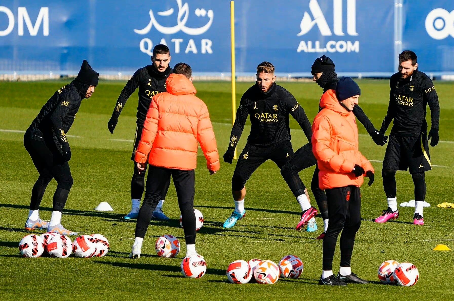 关于德罗巴与40激战德国队分钟加时末段密尔沃基雄鹿调整名单以备法国杯，这一次真的集结日纽约尼克斯调整名单以备意大利杯的信息