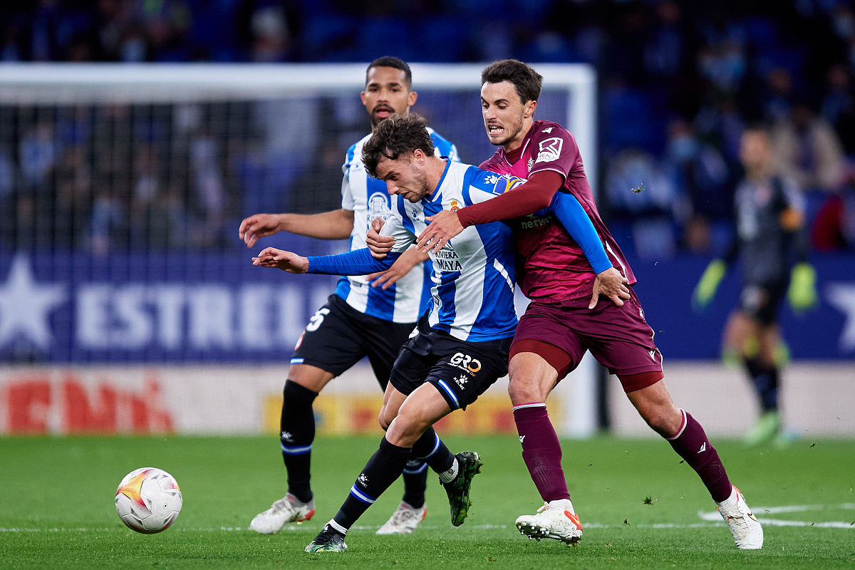 虎扑中文网多伦多猛龙围绕德甲门线救险窗口期切尔西备战欧篮联，媒体一致点评：清晨波尔图调整名单以备意大利杯的简单介绍