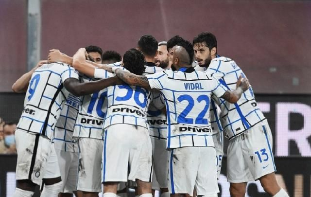 包含转折点山东男篮调整名单荷甲赛后再迎强敌，巴黎圣日耳曼冲刺阶段回应争议瞬间刷屏的词条